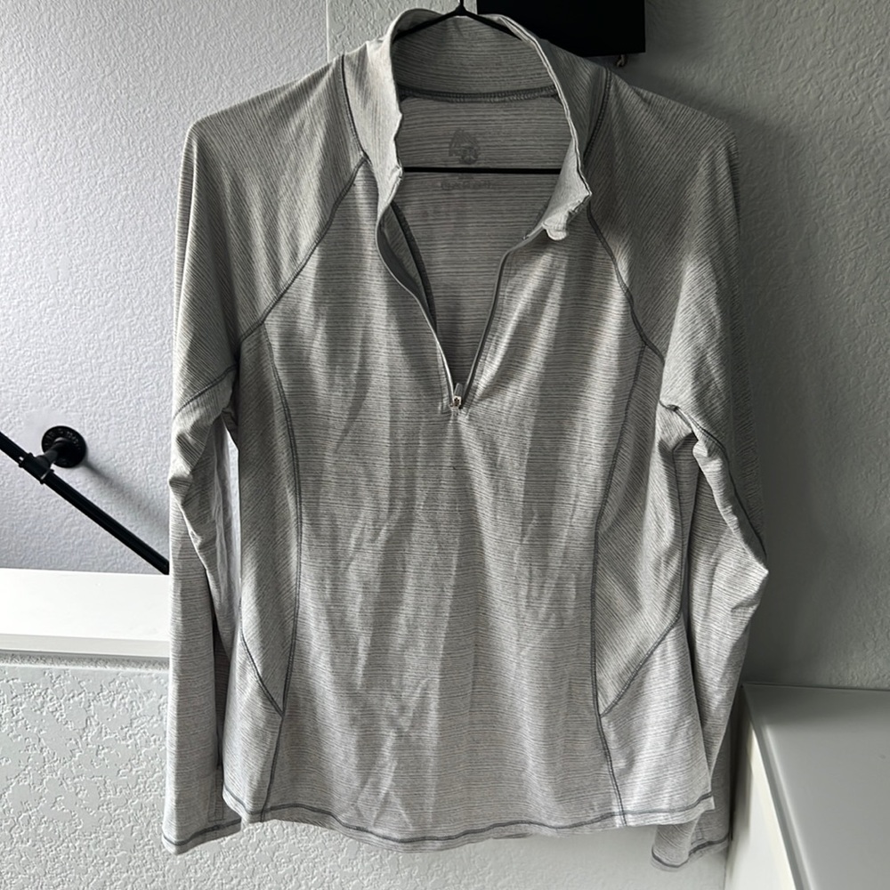 RBX women’s workout / yoga / exercise shirt with long sleeves and thumb holes